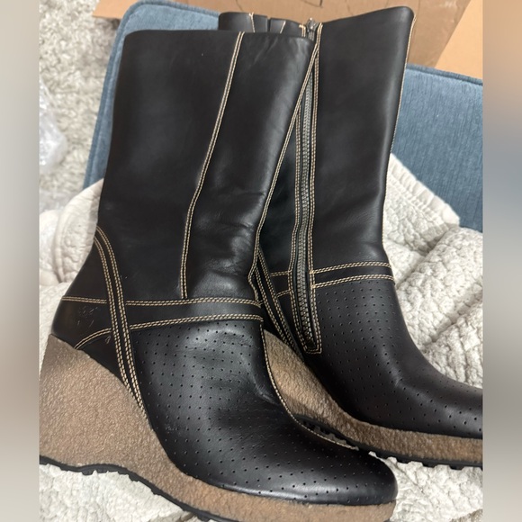 Timberland Shoes - NWOB Timberland Monogram Tall Classic Wedge Boots style number 86324